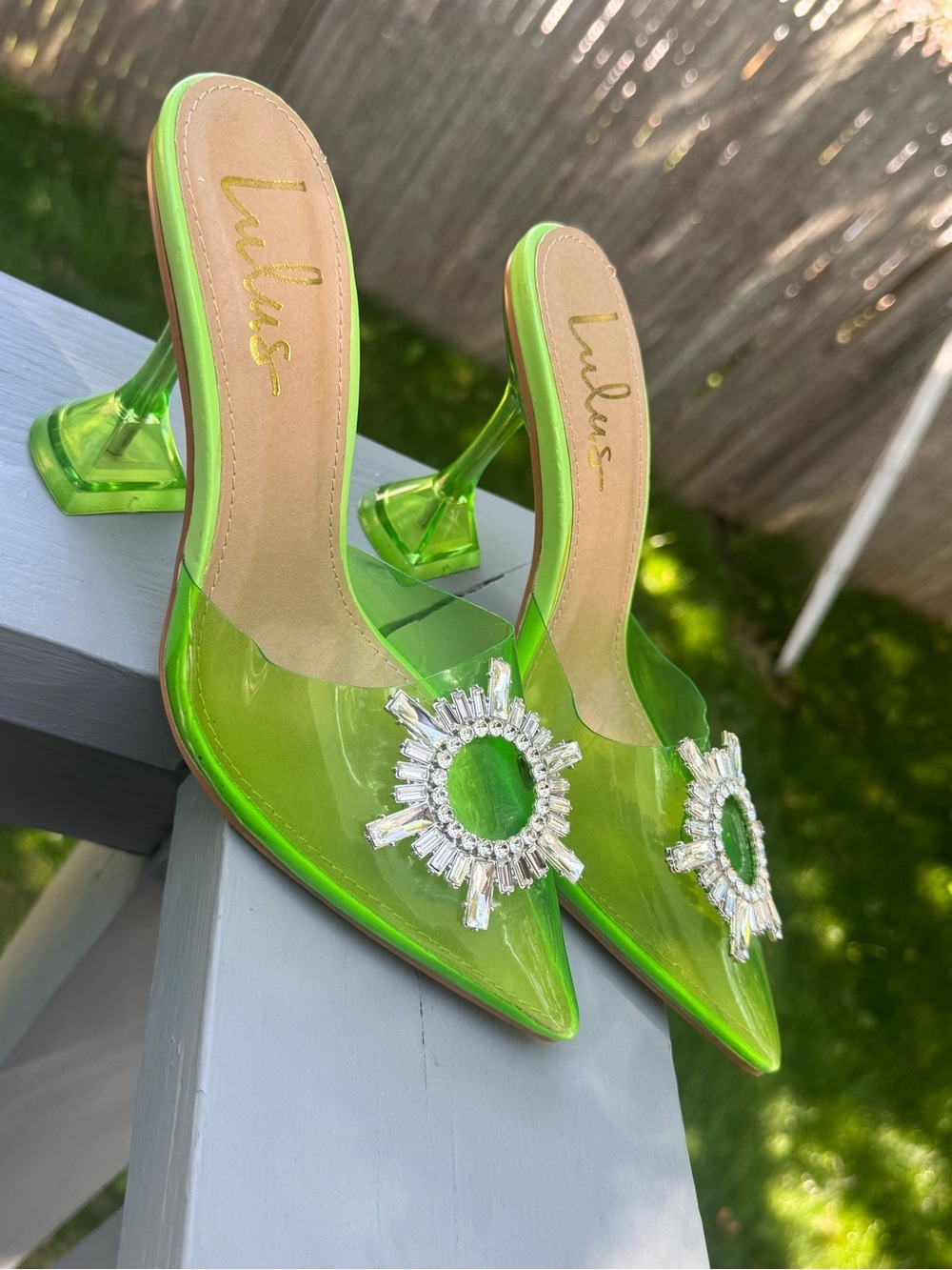 Lulu's Neon Green Crystal Sunburst Pointed Toe Heels size 7 - Picture 6 of 7